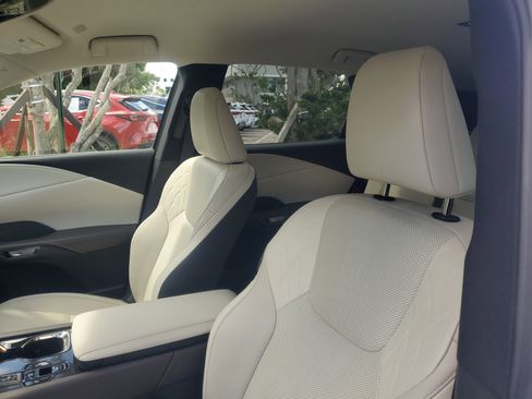 Used 2023 Lexus RX 350 FWD image 17