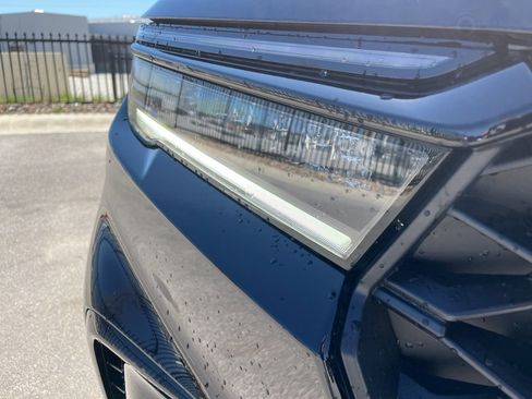 Certified 2025 Honda Pilot Sport image 13