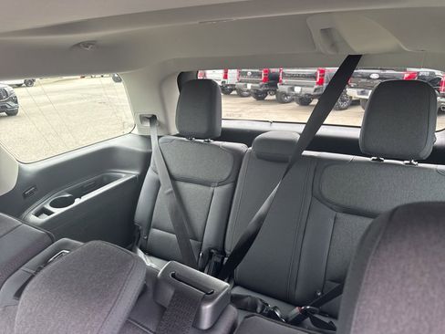 Used 2025 Ford Expedition Active AWD/4WD image 27