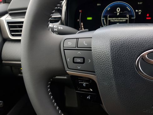 New 2026 Toyota Camry SE image 21