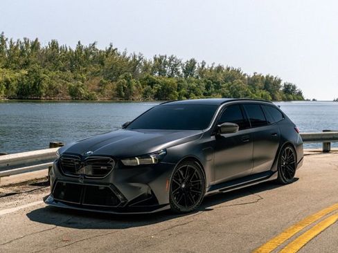 Used 2026 BMW M5 Touring w/ M Driver's Package image 6