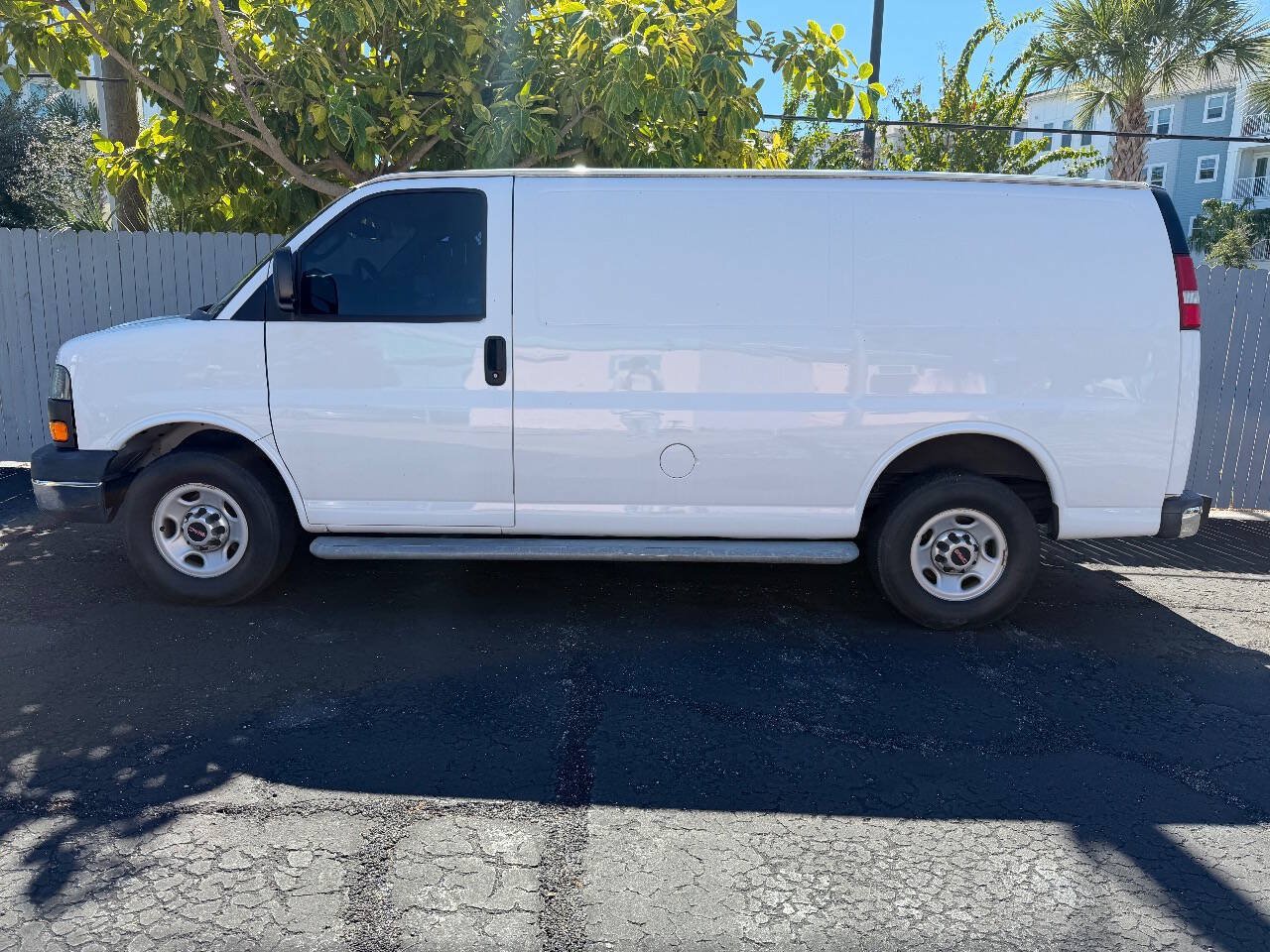 Used 2016 GMC Savana 2500 RWD image 2
