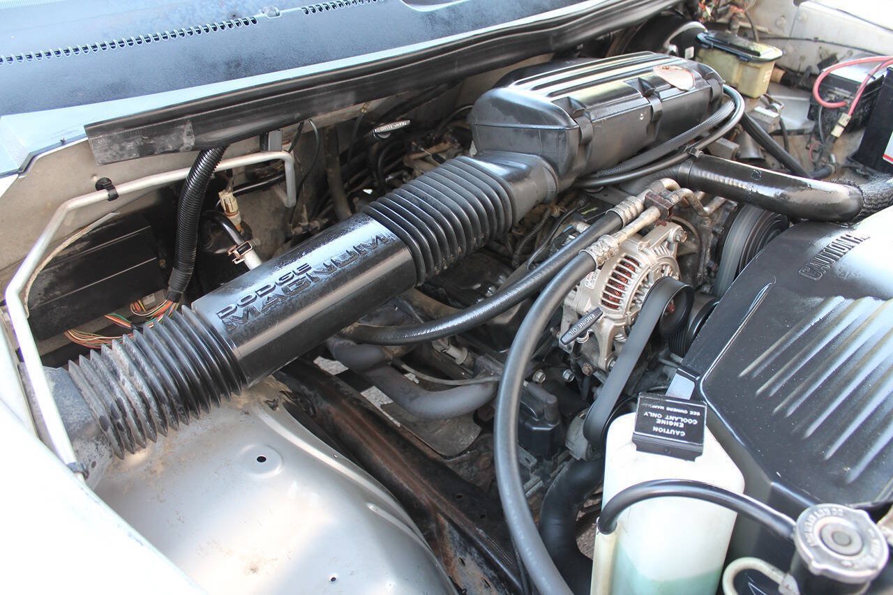 Used 1996 Dodge Ram 1500 Truck 2WD Club Cab image 15
