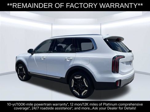 Certified 2023 Kia Telluride EX w/ EX Captain's Chair Package AWD/4WD image 4