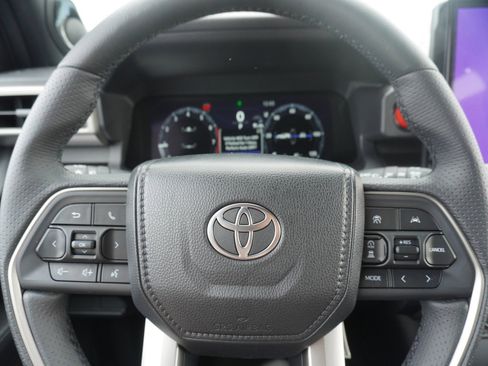 New 2025 Toyota 4Runner TRD Off-Road Premium image 29