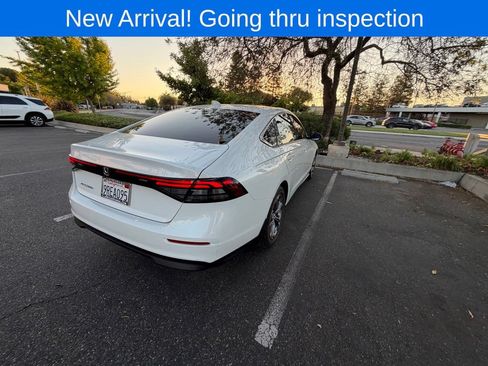 Used 2024 Honda Accord EX image 3