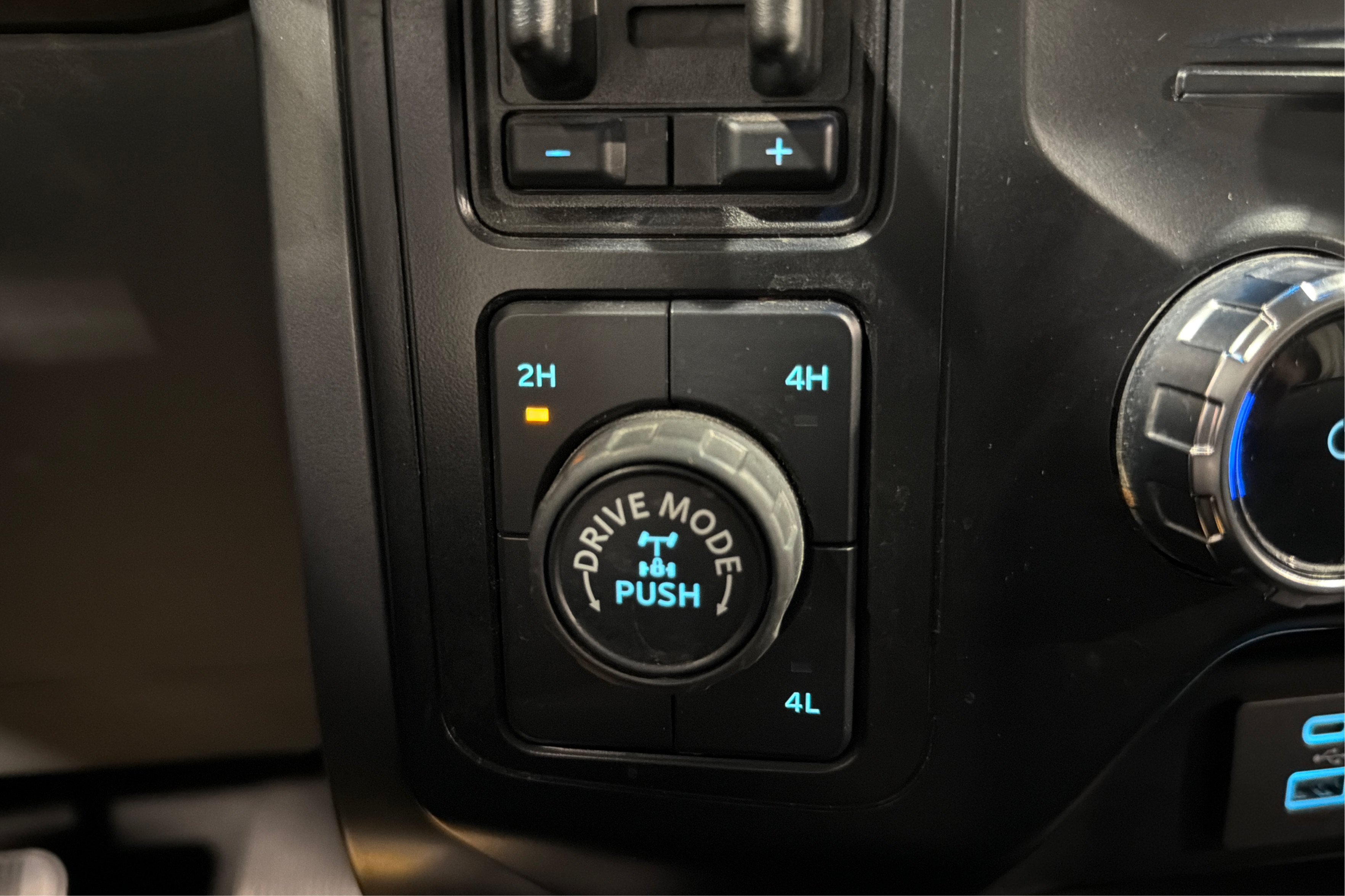 Used 2024 Ford F150 XLT w/ Tow/Haul Package AWD/4WD image 21
