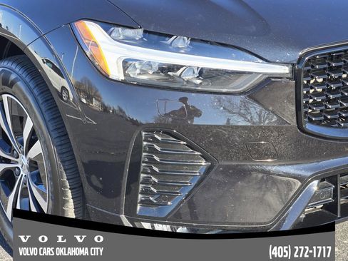 Certified 2025 Volvo XC60 B5 Core image 7