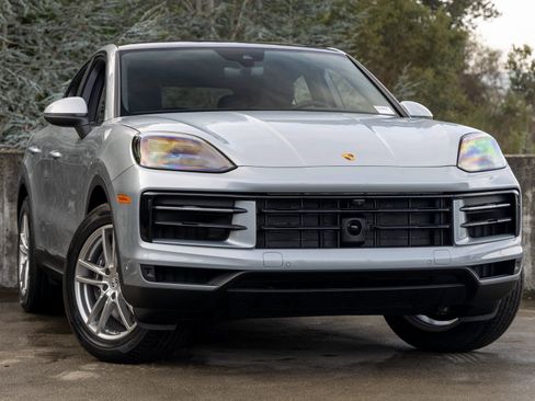 New 2026 Porsche Cayenne Coupe image 6