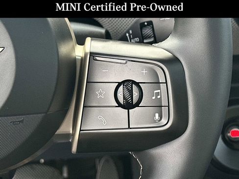 Used 2025 MINI Cooper 2-Door Hardtop image 15