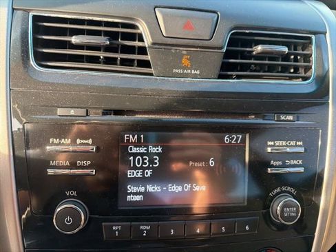 Used 2015 Nissan Altima 2.5 S w/ Special Edition Package image 16