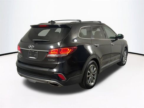 Used 2017 Hyundai Santa Fe Limited image 5