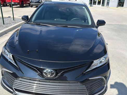 Used 2023 Toyota Camry LE FWD image 8