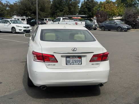 Used 2010 Lexus ES 350 FWD image 4