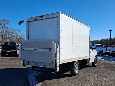 Used 2023 Chevrolet Express 3500 RWD image 11