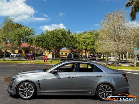 Used 2019 Cadillac CTS V w/ Luxury Package image 45