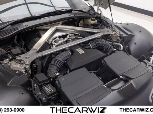 Used 2019 Aston Martin V8 Vantage Coupe RWD image 89