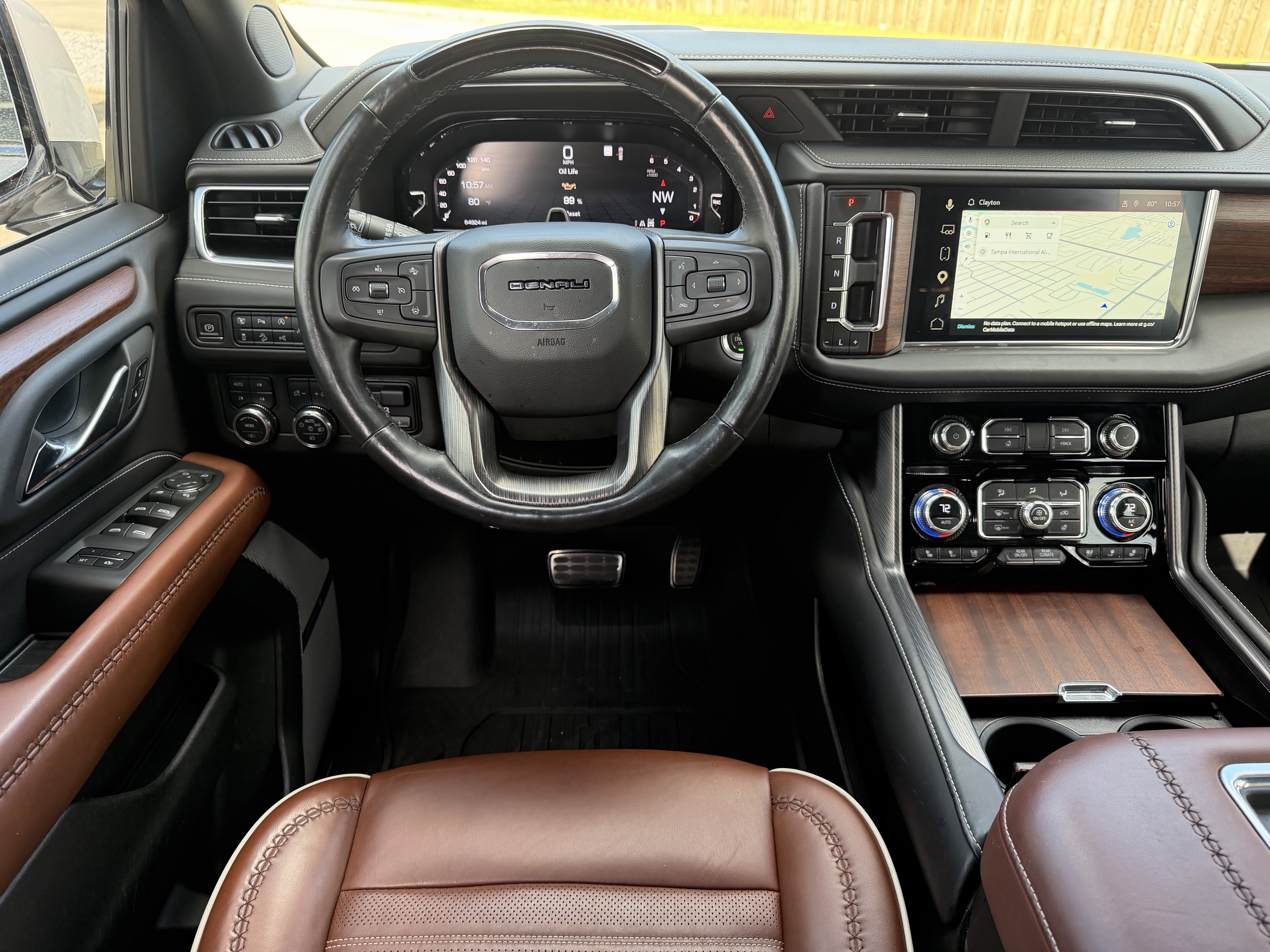 Used 2023 GMC Yukon Denali Ultimate w/ LPO, Floor Liner Package AWD/4WD image 16