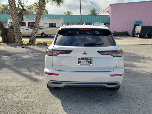 New 2026 Mitsubishi Outlander SEL image 5
