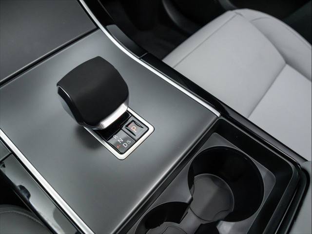 New 2026 Land Rover Range Rover Velar S AWD/4WD image 27