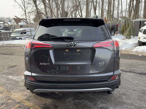 Used 2018 Toyota RAV4 XLE image 6