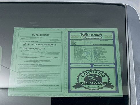 Used 2021 Nissan Titan SV w/ SV Convenience Package image 38