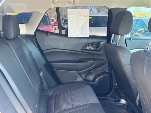 Certified 2024 Chevrolet Trax LT w/ Driver Confidence Package FWD image 18