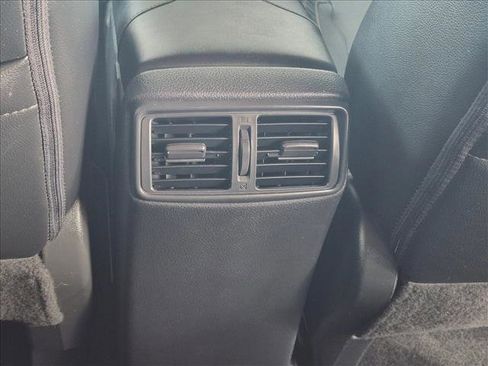 Used 2017 Nissan Rogue SL w/ SL Premium Package image 17