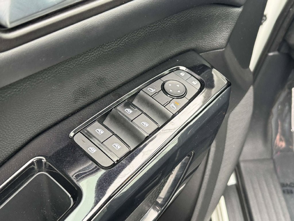 Certified 2022 Nissan Pathfinder SV AWD/4WD image 30
