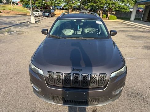 Used 2019 Jeep Cherokee Limited AWD/4WD image 10