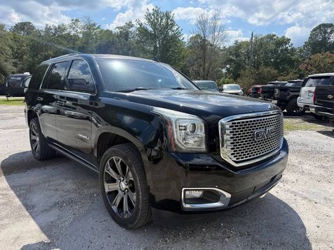 Used 2015 GMC Yukon Denali w/ Premium Package AWD/4WD image 2