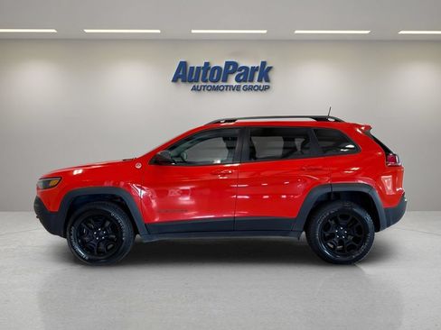 Used 2021 Jeep Cherokee Trailhawk w/ Technology Group AWD/4WD image 4