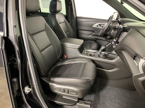 Used 2022 Chevrolet Traverse LT w/ LPO, 'HIT The Road' Package image 37