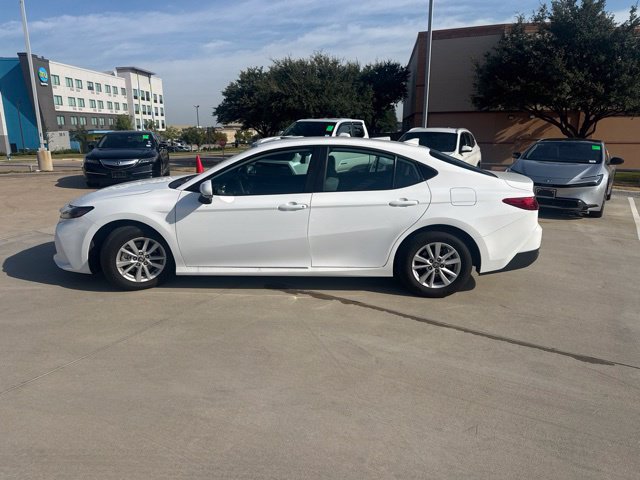 Used 2026 Toyota Camry LE FWD image 6