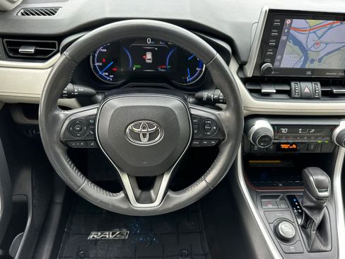 Used 2019 Toyota RAV4 Limited AWD/4WD image 14
