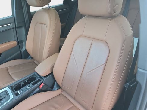 Certified 2024 Audi Q3 2.0T Premium w/ Convenience Package AWD/4WD image 22