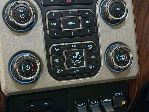 Used 2016 Ford F450 Lariat w/ Lariat Ultimate Package image 14