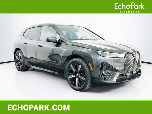 Used 2023 BMW iX xDrive50 w/ Sport Package AWD/4WD image 1