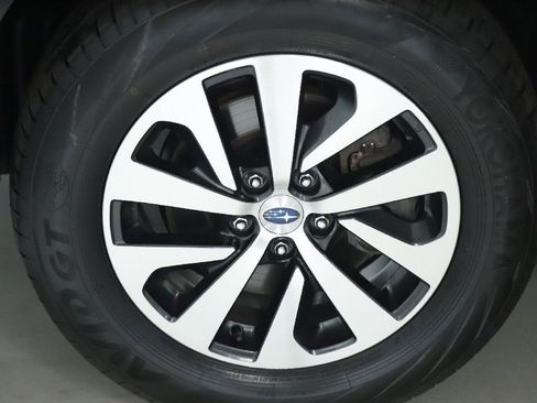 Used 2023 Subaru Outback Premium AWD/4WD image 36