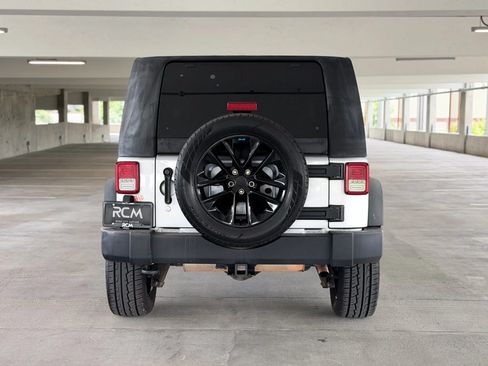 Used 2014 Jeep Wrangler Sport w/ Connectivity Group AWD/4WD image 6