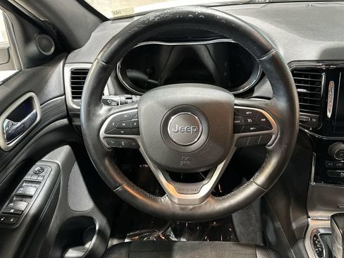 Used 2019 Jeep Grand Cherokee Altitude AWD/4WD image 31