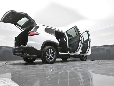New 2025 GMC Acadia AT4 w/ LPO, Floor Liner Package image 45