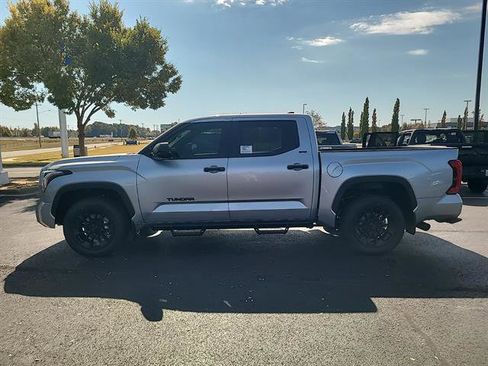 New 2025 Toyota Tundra SR5 image 8