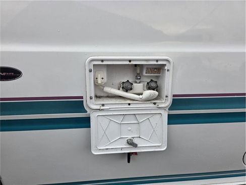 Used 2001 Dodge B3500 RWD image 17