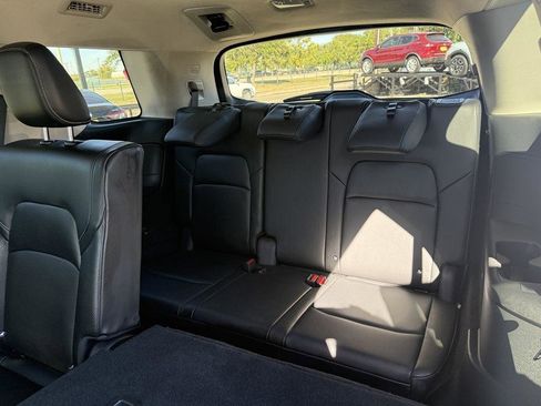 Used 2022 Nissan Pathfinder SL image 13