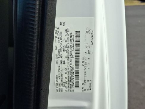 Used 2011 Ford E-350 and Econoline 350 XLT image 25