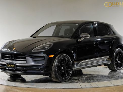 Used 2023 Porsche Macan Turbo AWD/4WD image 8