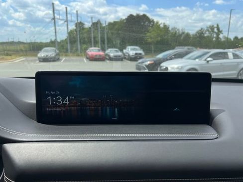 Used 2021 Genesis GV80 2.5T w/ Prestige Package 04 AWD/4WD image 24