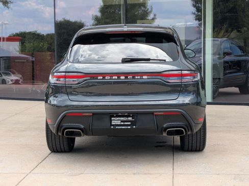 Used 2025 Porsche Macan image 10