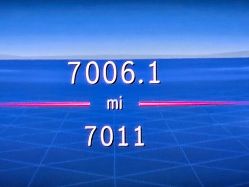 Used 2025 Mercedes-Benz GLB 250 4MATIC image 38